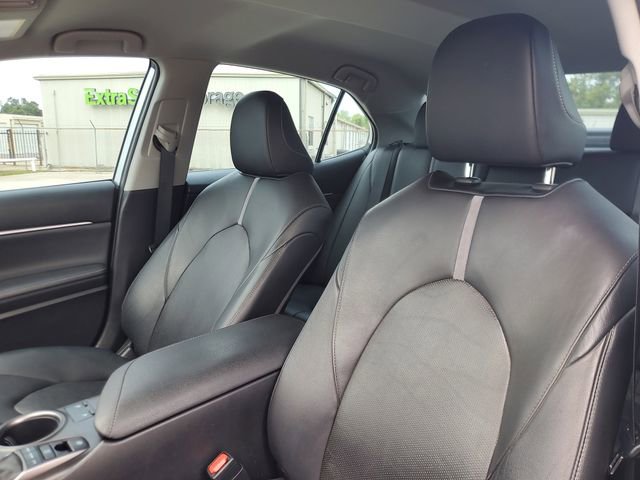 Used 2021 Toyota Camry XSE FWD image 12