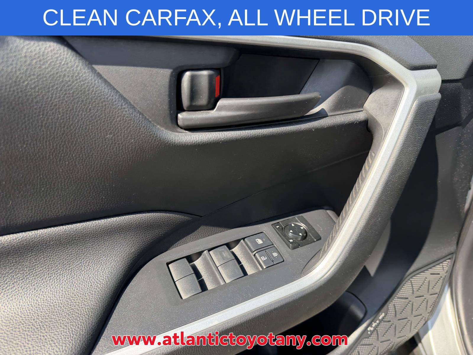 Used 2019 Toyota RAV4 LE w/ All Weather Liner Package AWD/4WD image 21