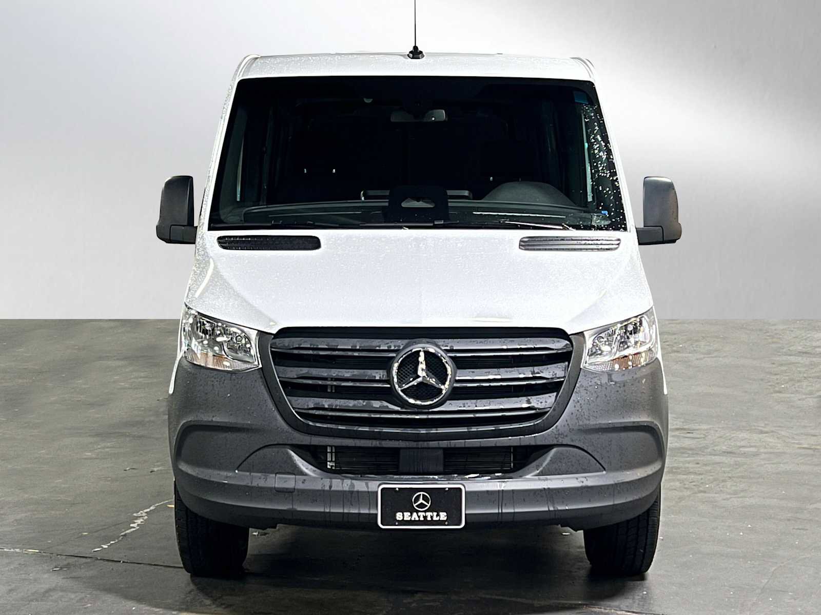Used 2025 Mercedes-Benz Sprinter 2500 image 8