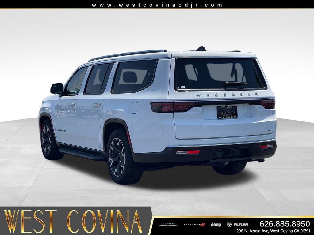Used 2024 Jeep Wagoneer L Series III w/ Flexible Seating Group AWD/4WD image 7