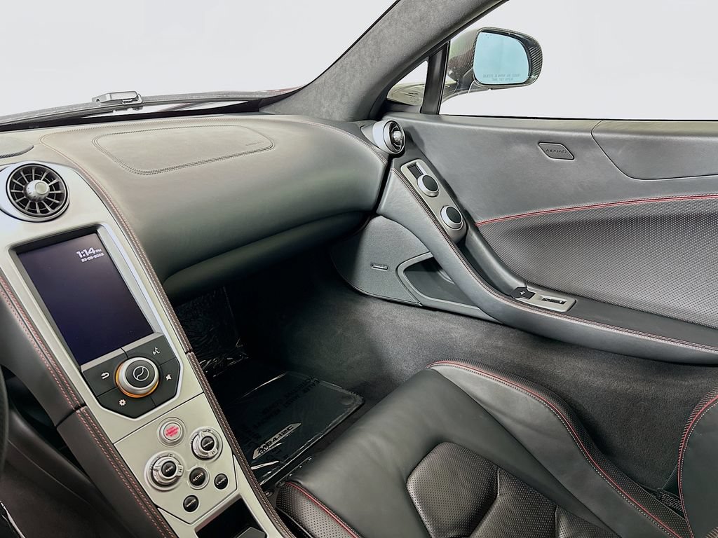 Used 2014 McLaren MP4-12C Spider RWD image 16