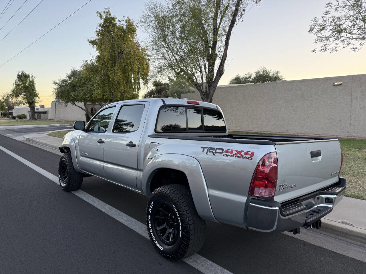 Used 2010 Toyota Tacoma V6 4x4 4dr Double Cab 5.0 ft S image 15