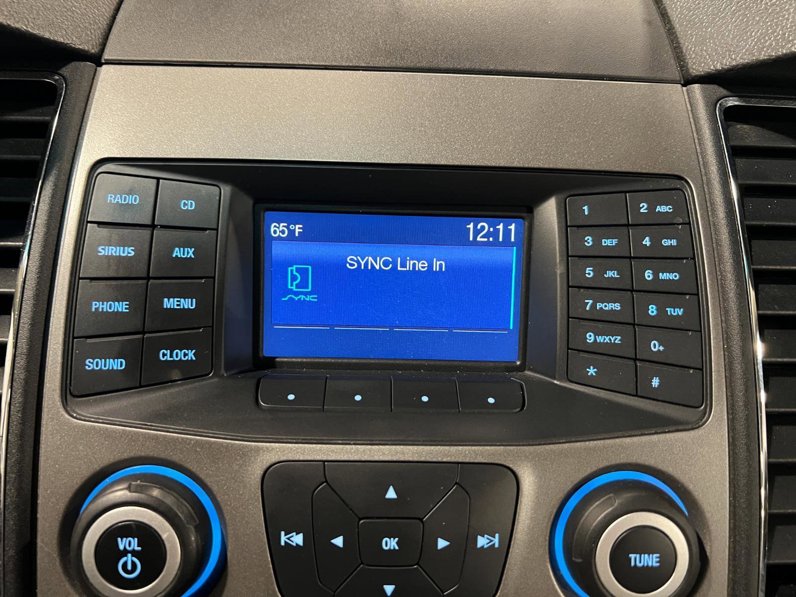 Used 2015 Ford Taurus SE image 17