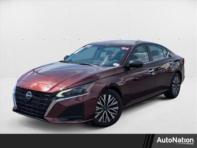 Used 2024 Nissan Altima 2.5 SV