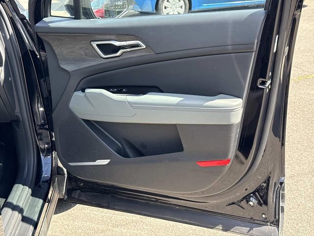 Used 2023 Kia Sportage X-Line w/ X-Line Premium Package image 8