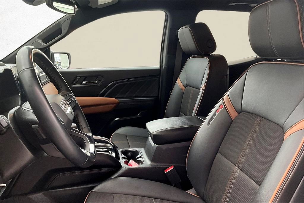 Used 2024 GMC Canyon AT4 image 20