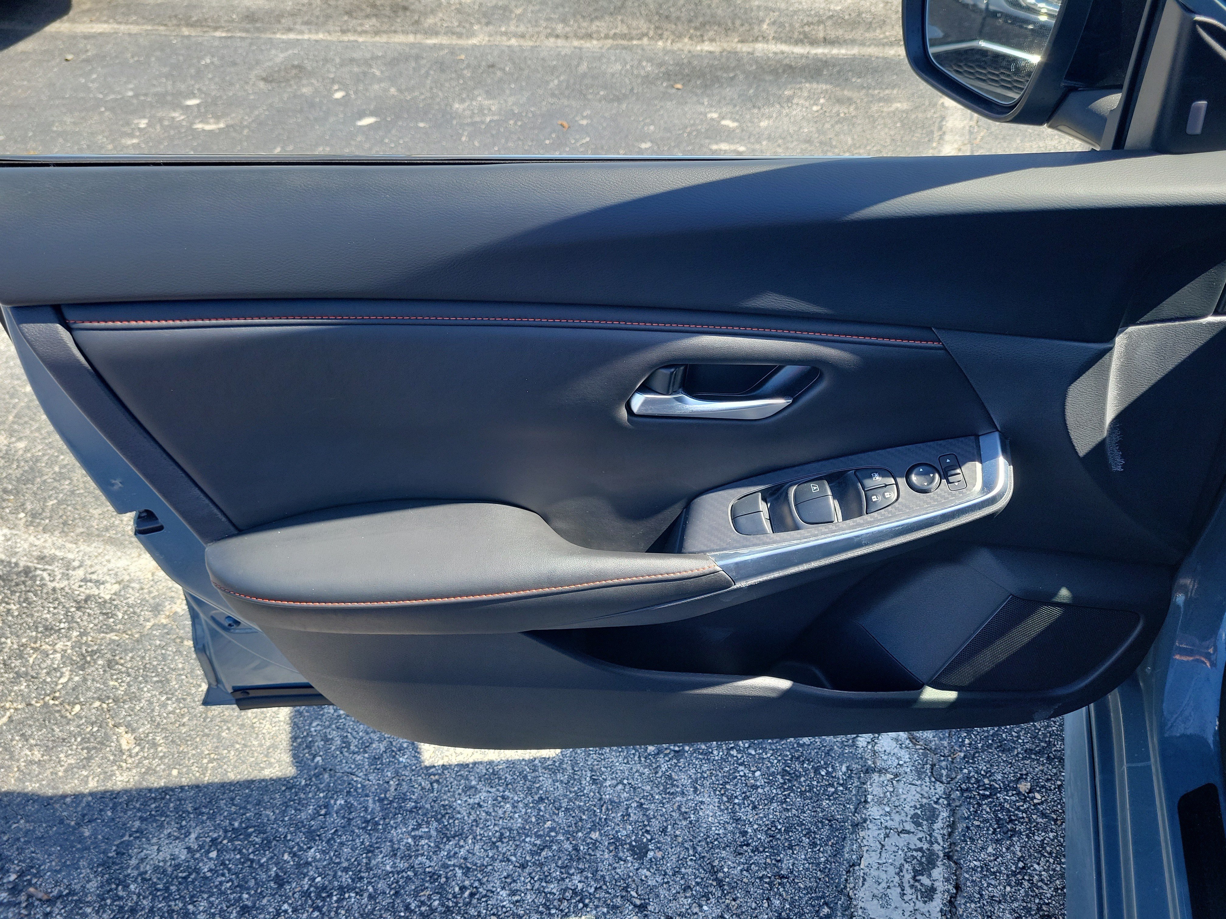 Certified 2024 Nissan Sentra SR FWD image 9