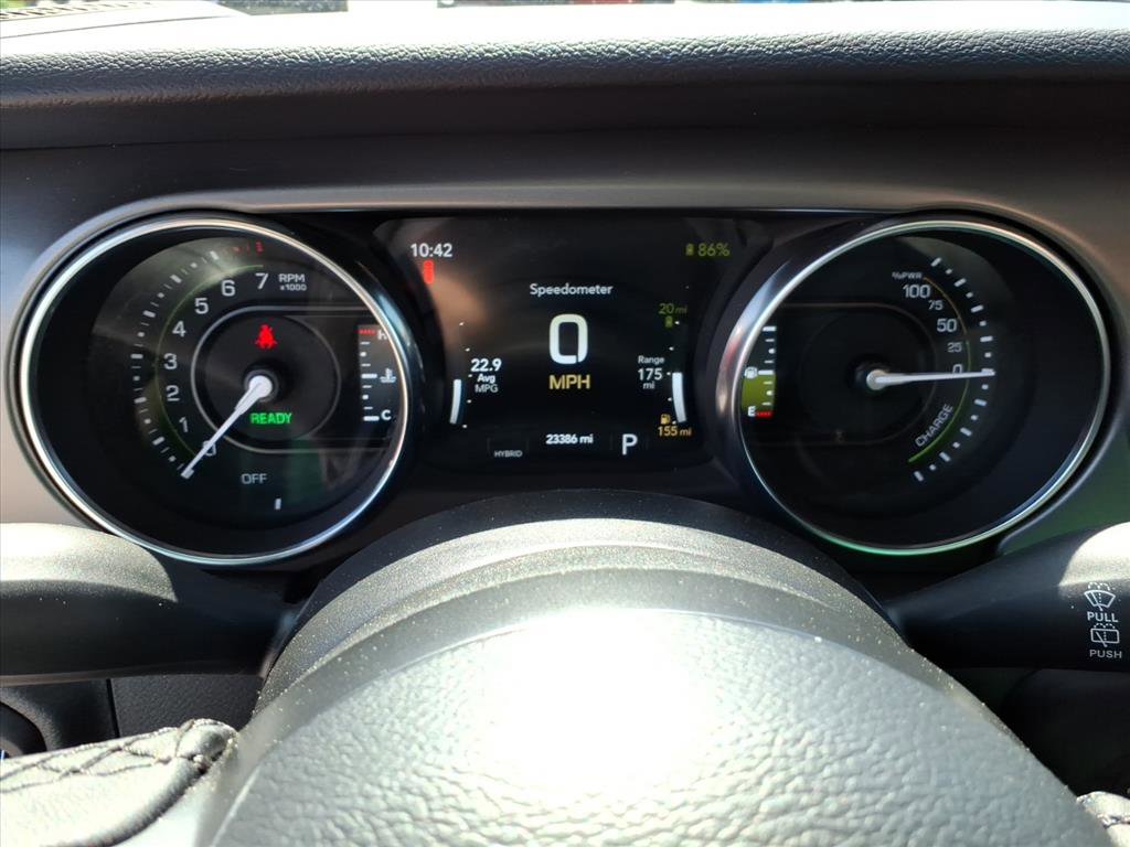 Used 2023 Jeep Wrangler Unlimited AWD/4WD image 27