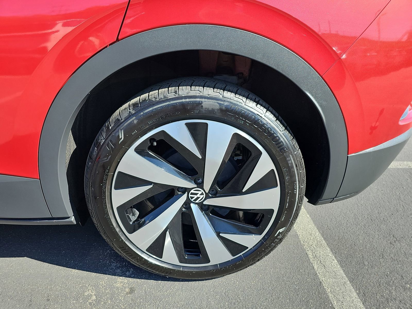 Used 2022 Volkswagen ID.4 Pro S w/ Gradient Package image 32