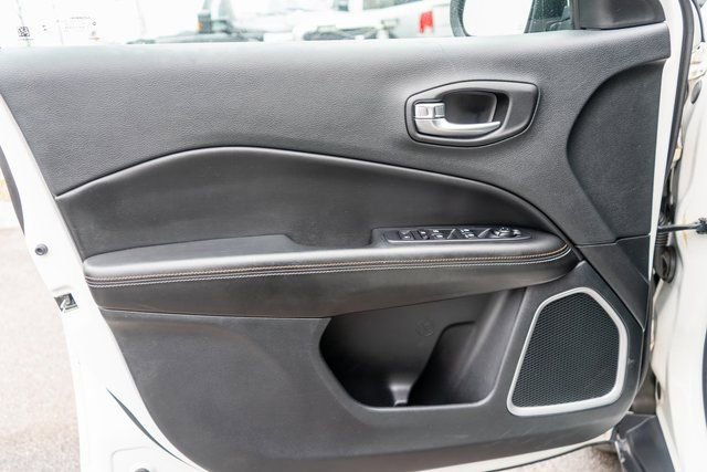 Used 2020 Jeep Compass Latitude w/ Cold Weather Group image 19