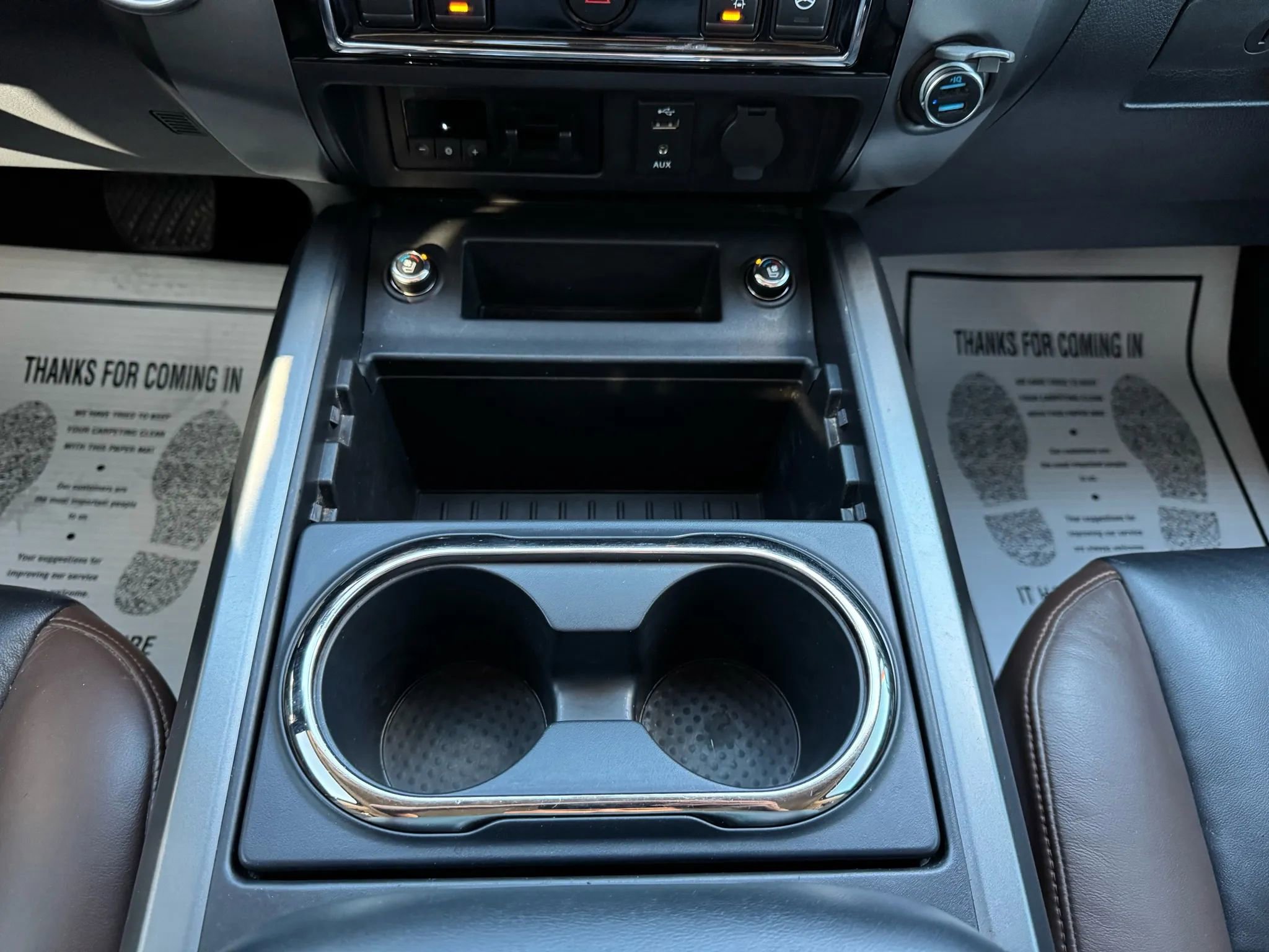 Used 2017 Nissan Titan Platinum Reserve image 30