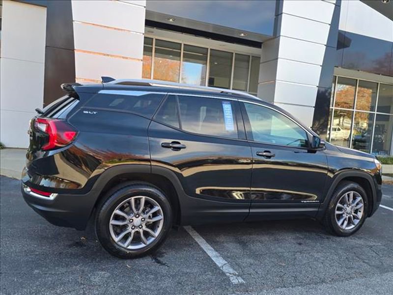 Certified 2023 GMC Terrain SLT image 2