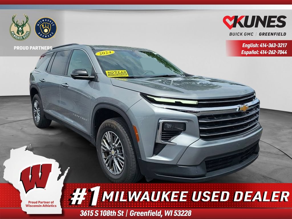 Used 2024 Chevrolet Traverse LT