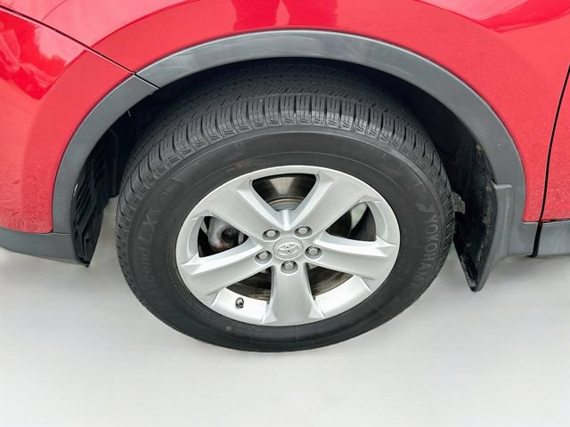 Used 2014 Toyota RAV4 XLE AWD/4WD image 29