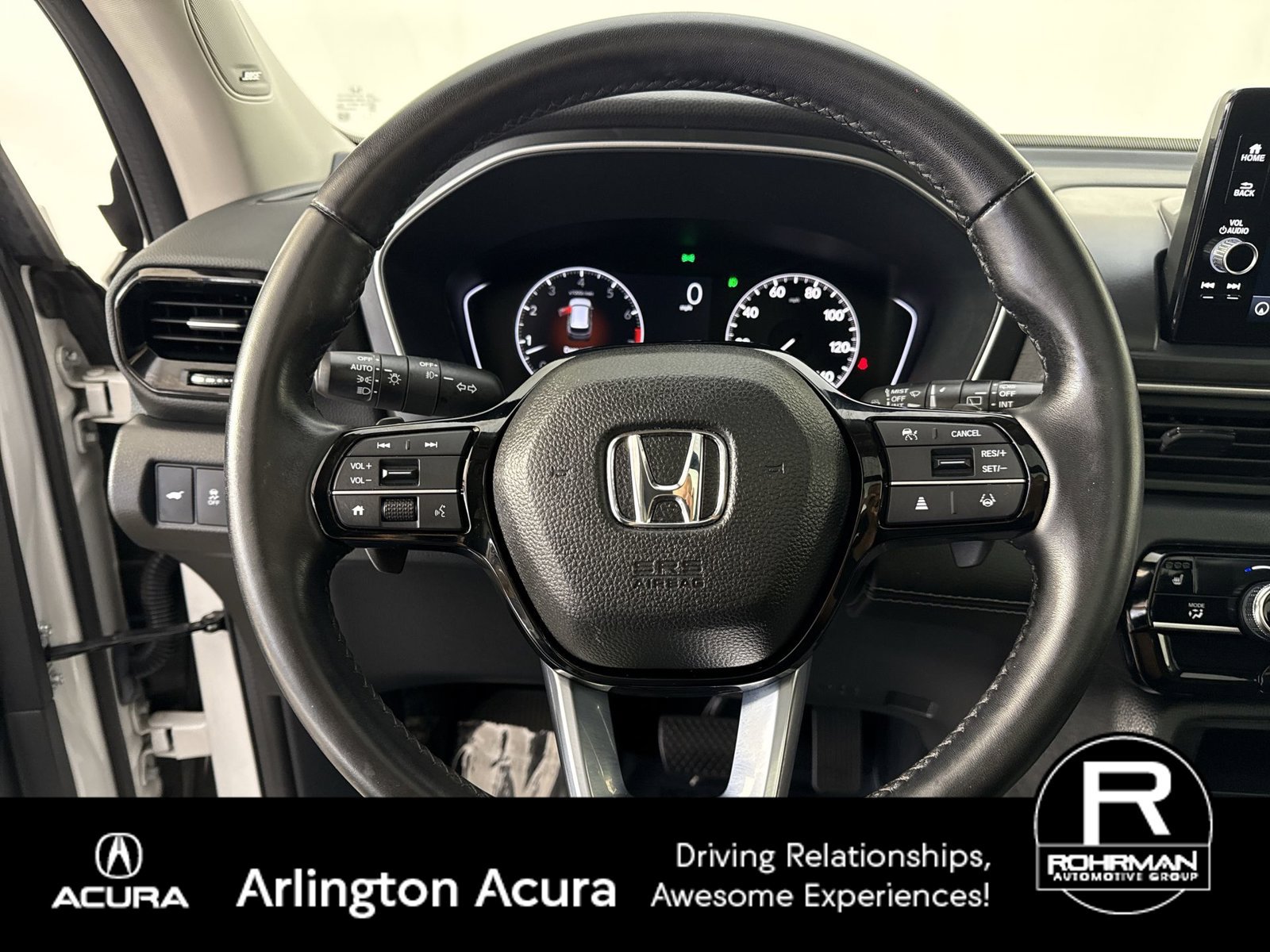 Used 2023 Honda Pilot Touring image 11