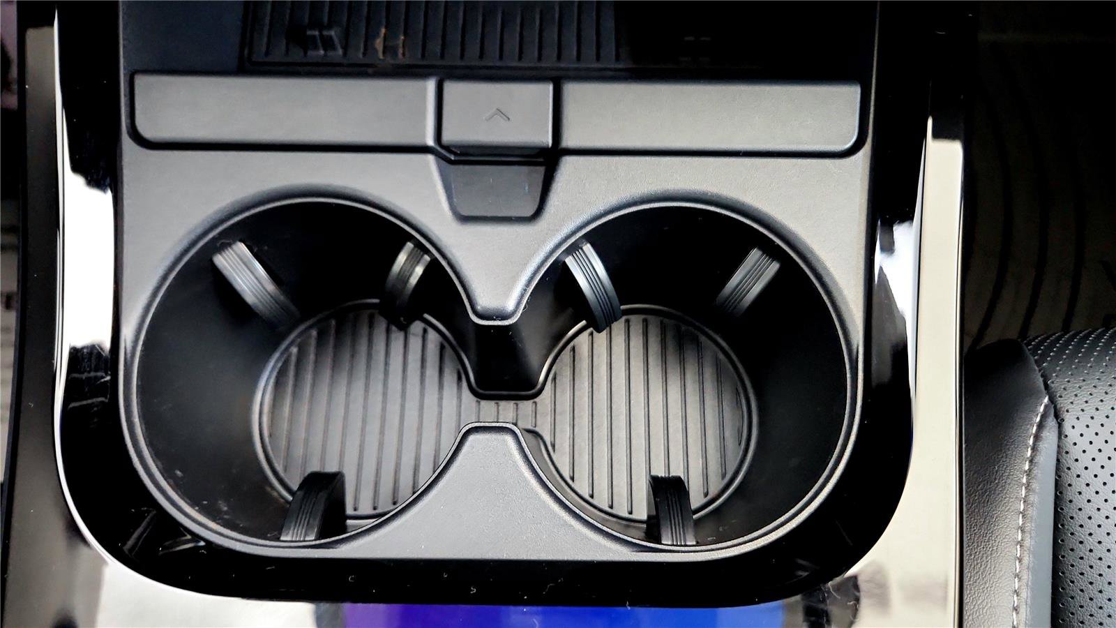 Used 2026 Toyota Prius AWD image 32