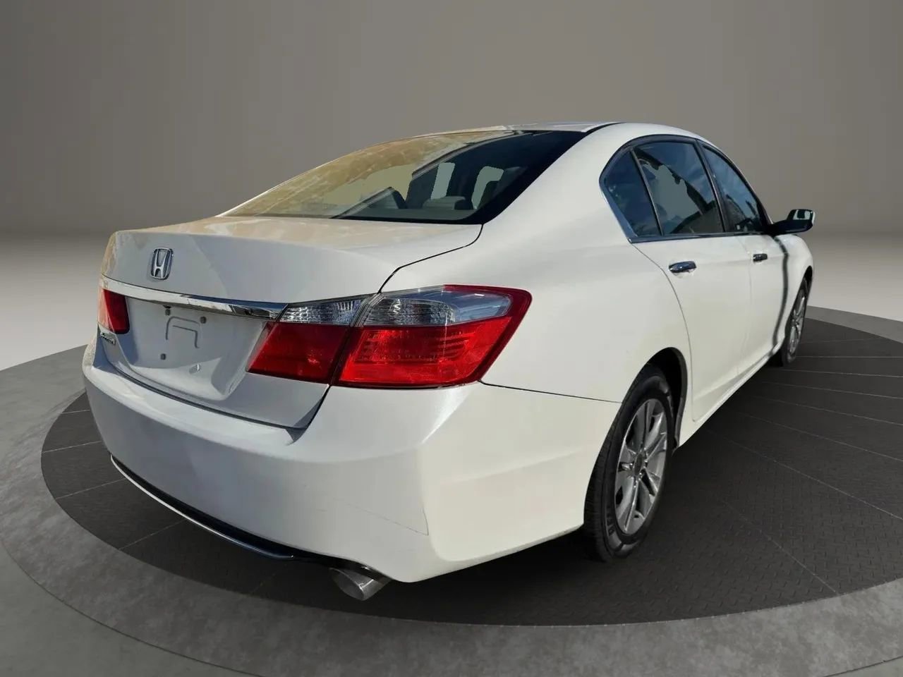 Used 2015 Honda Accord LX image 10