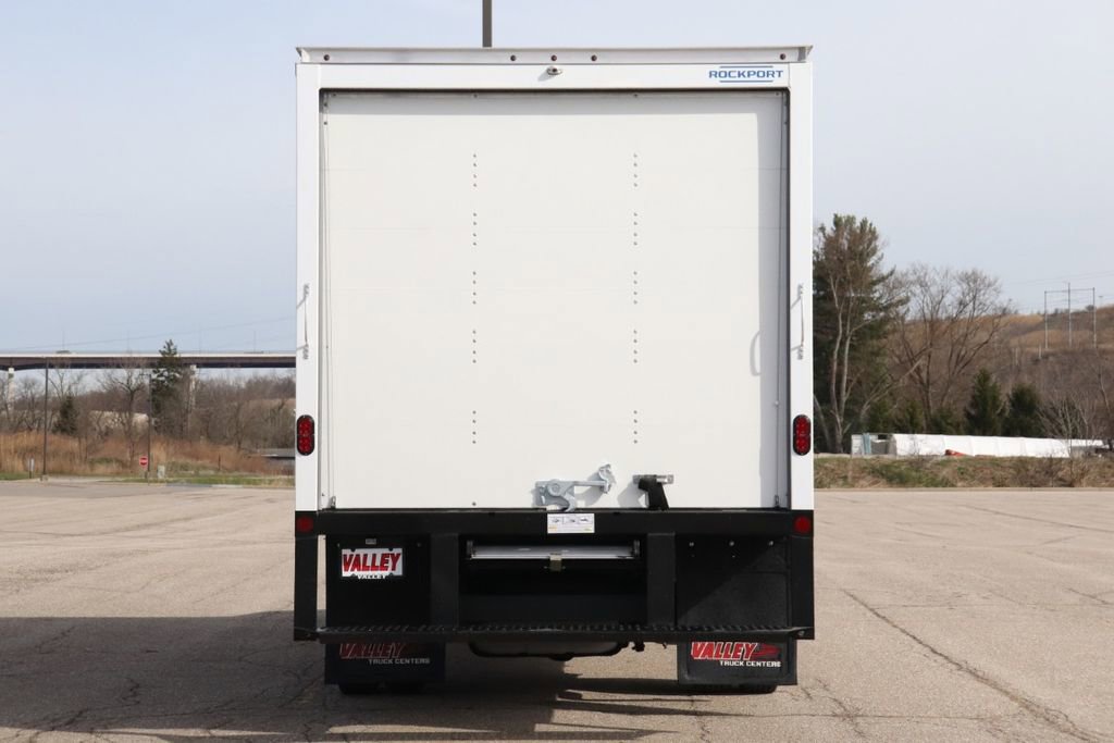 New 2027 Ford E-450 and Econoline 450 Super Duty w/ Power Equipment Group image 7