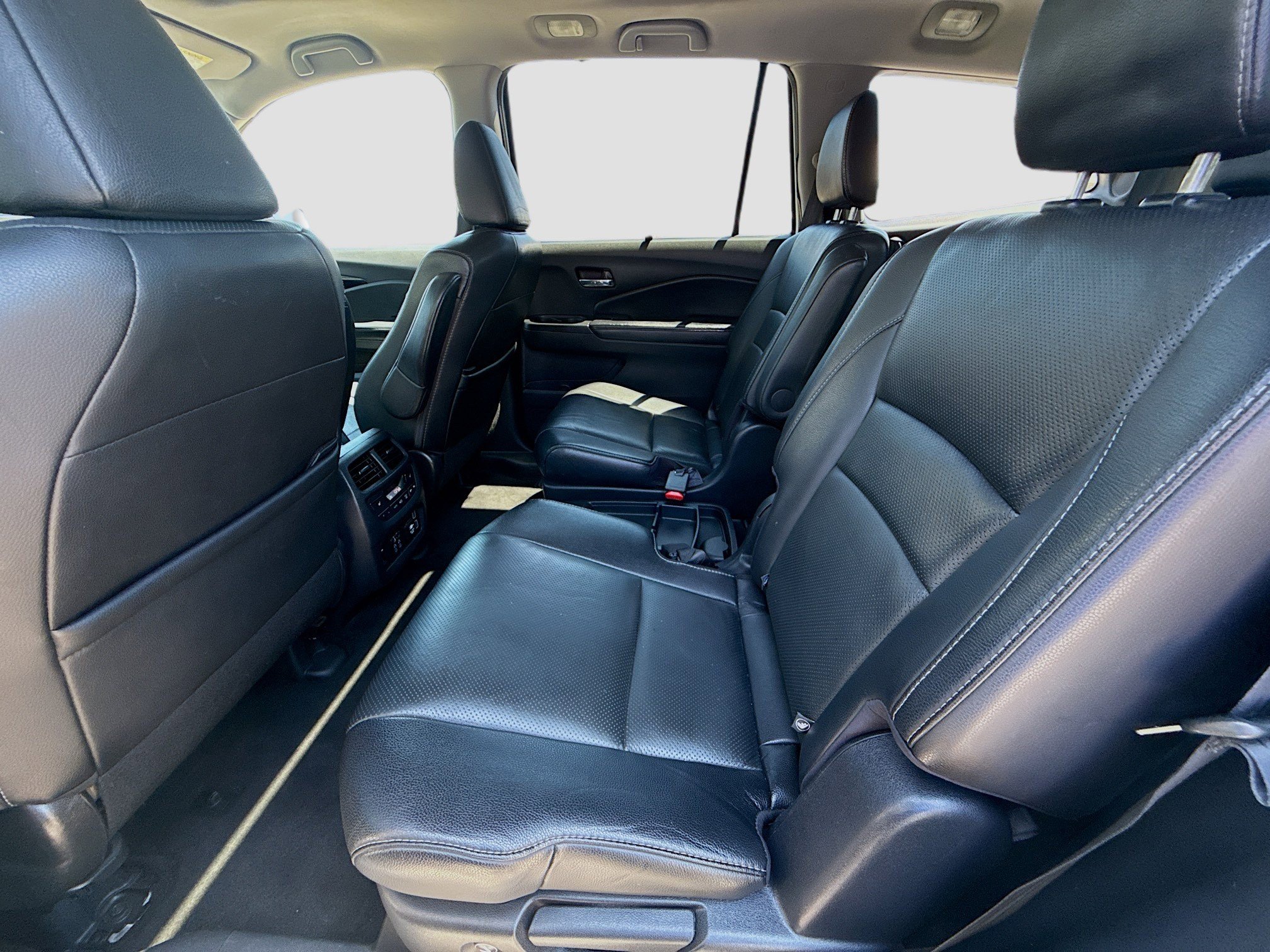 Used 2019 Honda Pilot Elite image 24