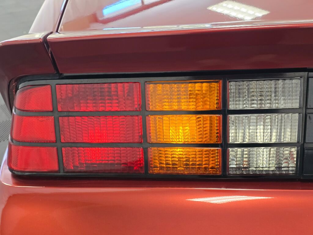 Used 1988 Chevrolet Camaro IROC-Z image 33