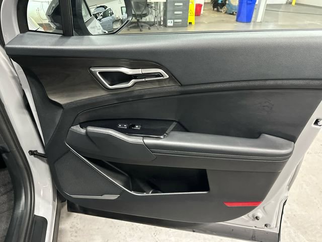 Used 2025 Kia Sportage X-Line w/ Premium Package image 19