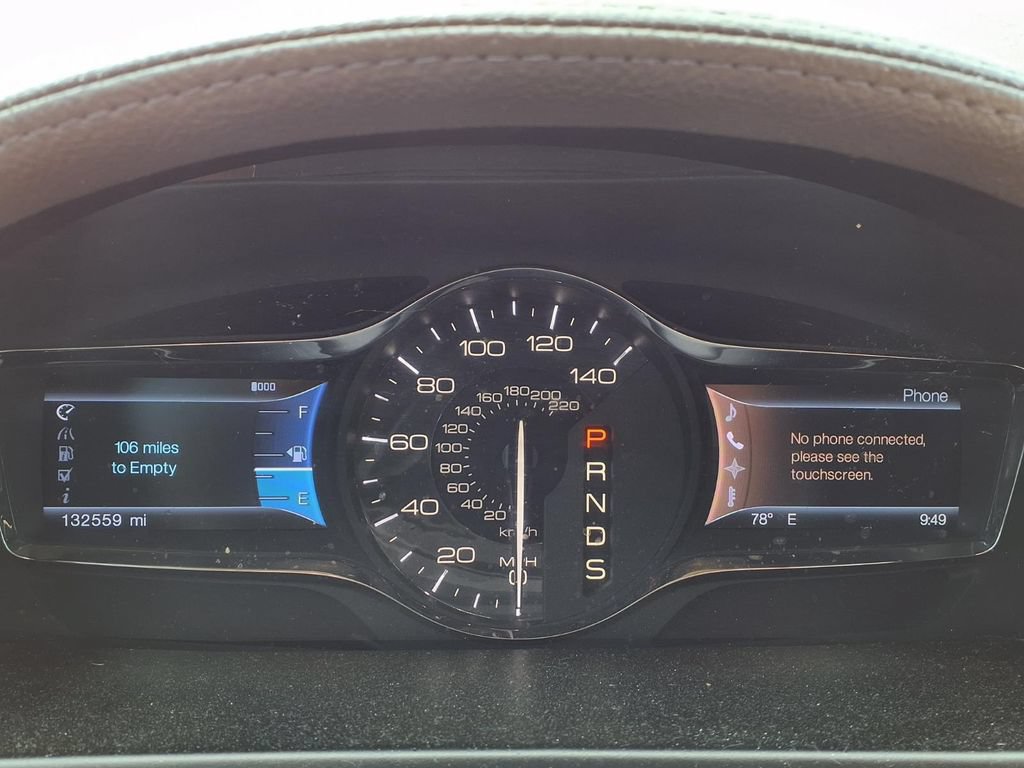 Used 2013 Lincoln MKX AWD image 16