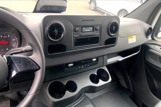 New 2025 Mercedes-Benz Sprinter 2500 image 23