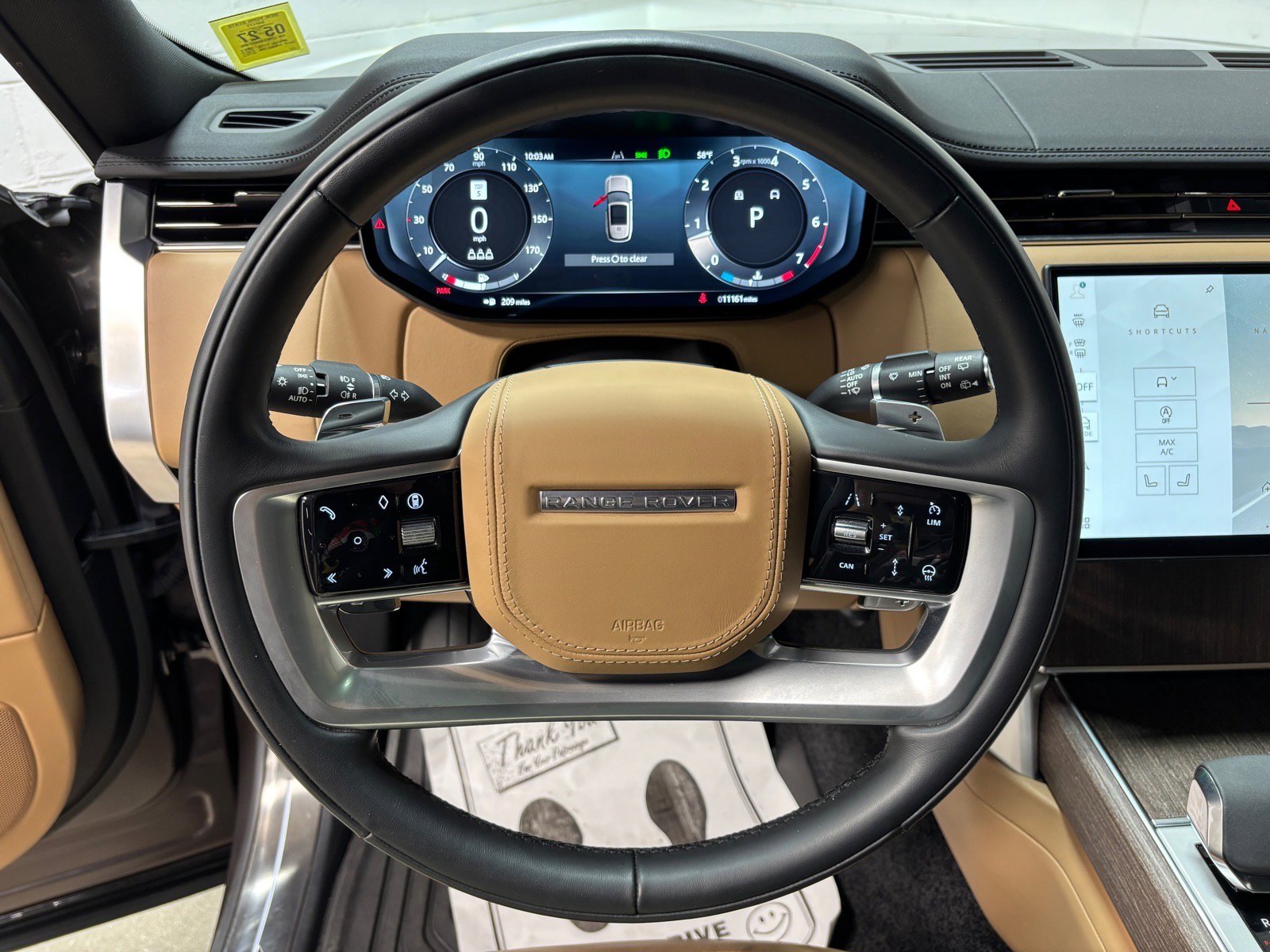 Used 2025 Land Rover Range Rover SE AWD/4WD image 18