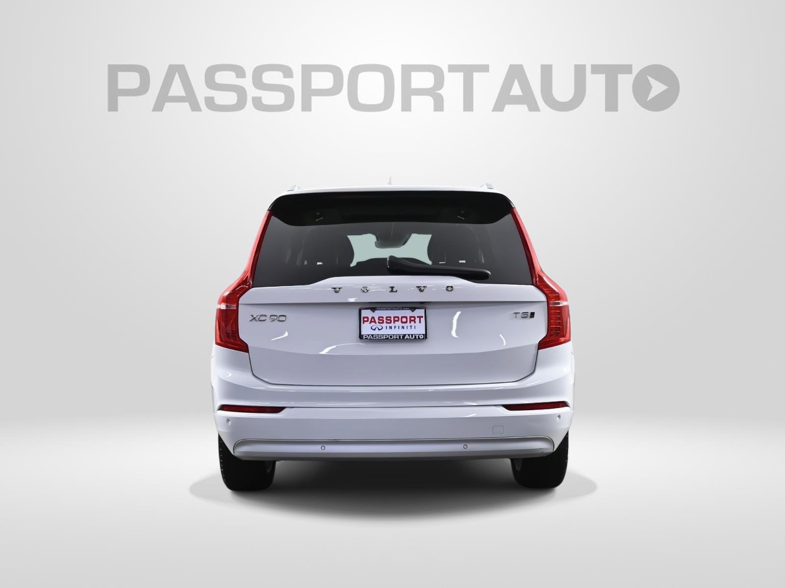 Used 2022 Volvo XC90 T5 Momentum w/ Advanced Package image 7