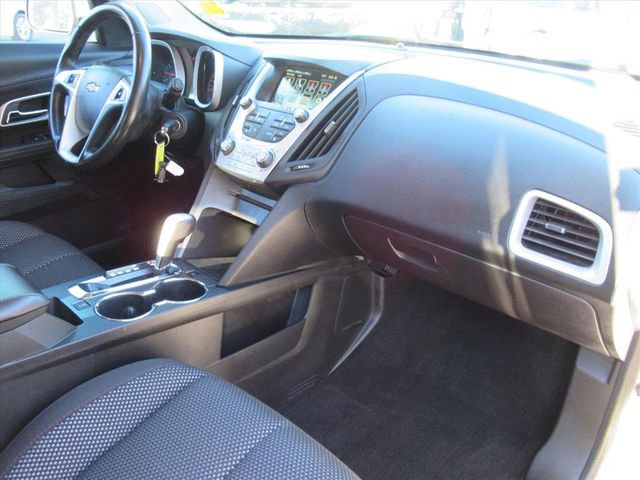 Used 2015 Chevrolet Equinox LT w/ Driver Convenience Package image 11