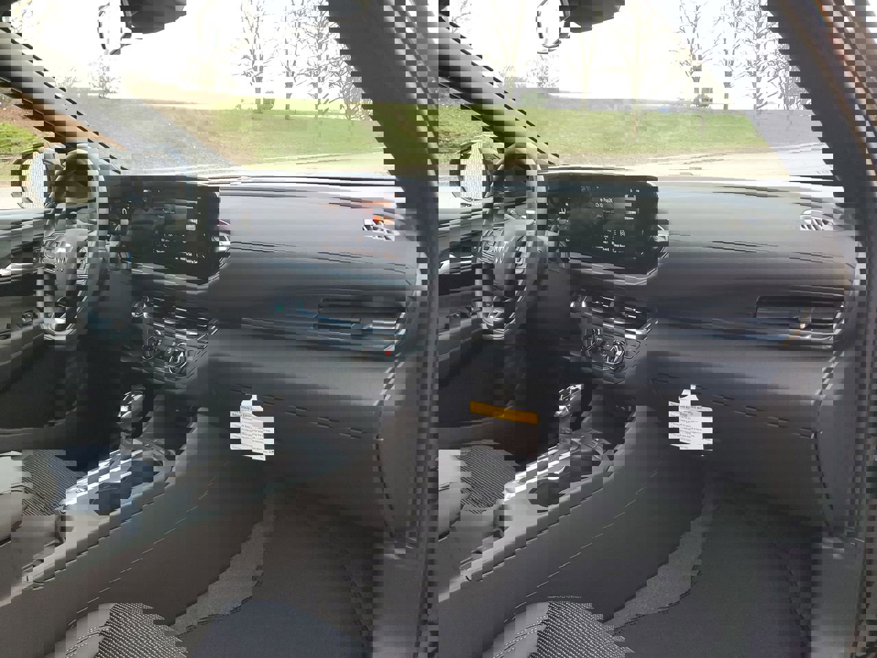 New 2025 Buick Envista Preferred w/ Advanced Safety Package image 60