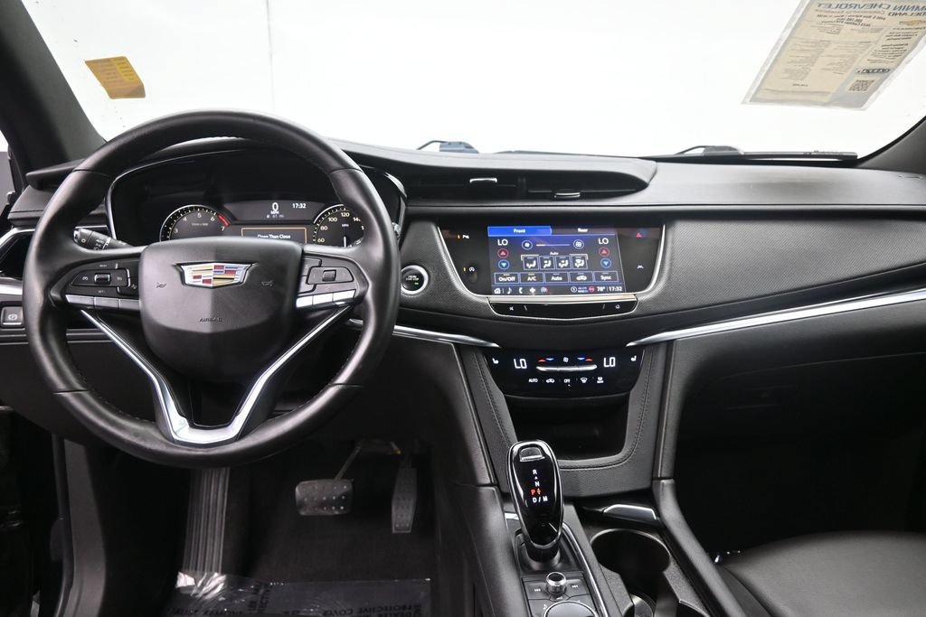 Used 2023 Cadillac XT6 Luxury FWD image 14