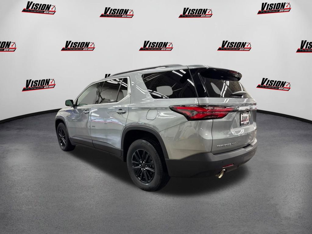 Used 2023 Chevrolet Traverse LT image 7