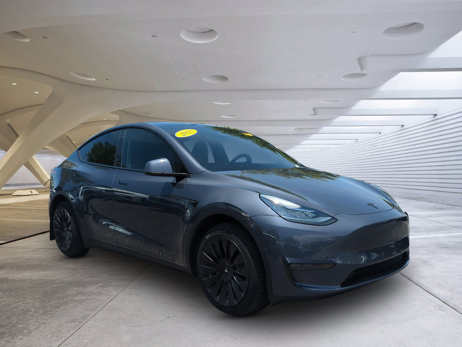 Used 2023 Tesla Model Y Long Range AWD/4WD image 1