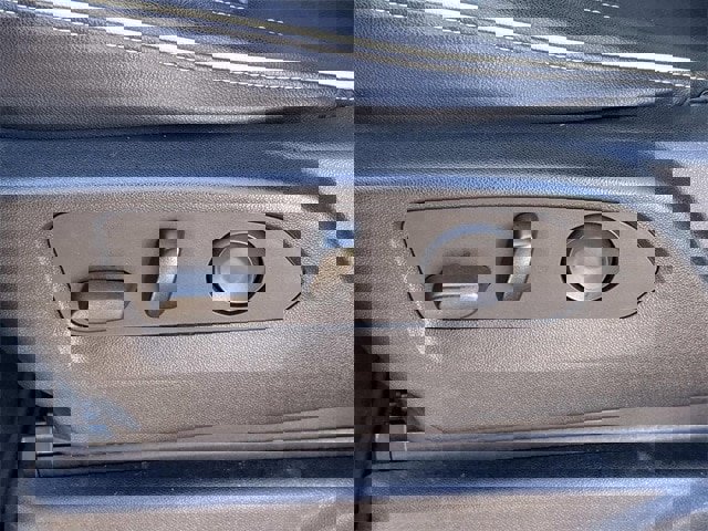 Used 2021 GMC Yukon SLT w/ SLT Premium Package image 27