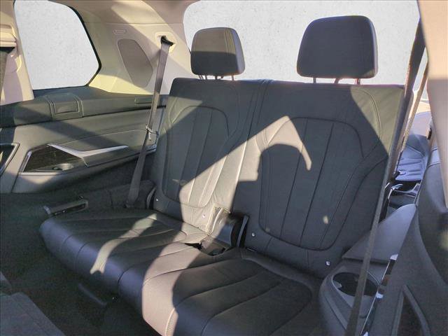 Used 2020 BMW X7 xDrive40i w/ Premium Package AWD/4WD image 23