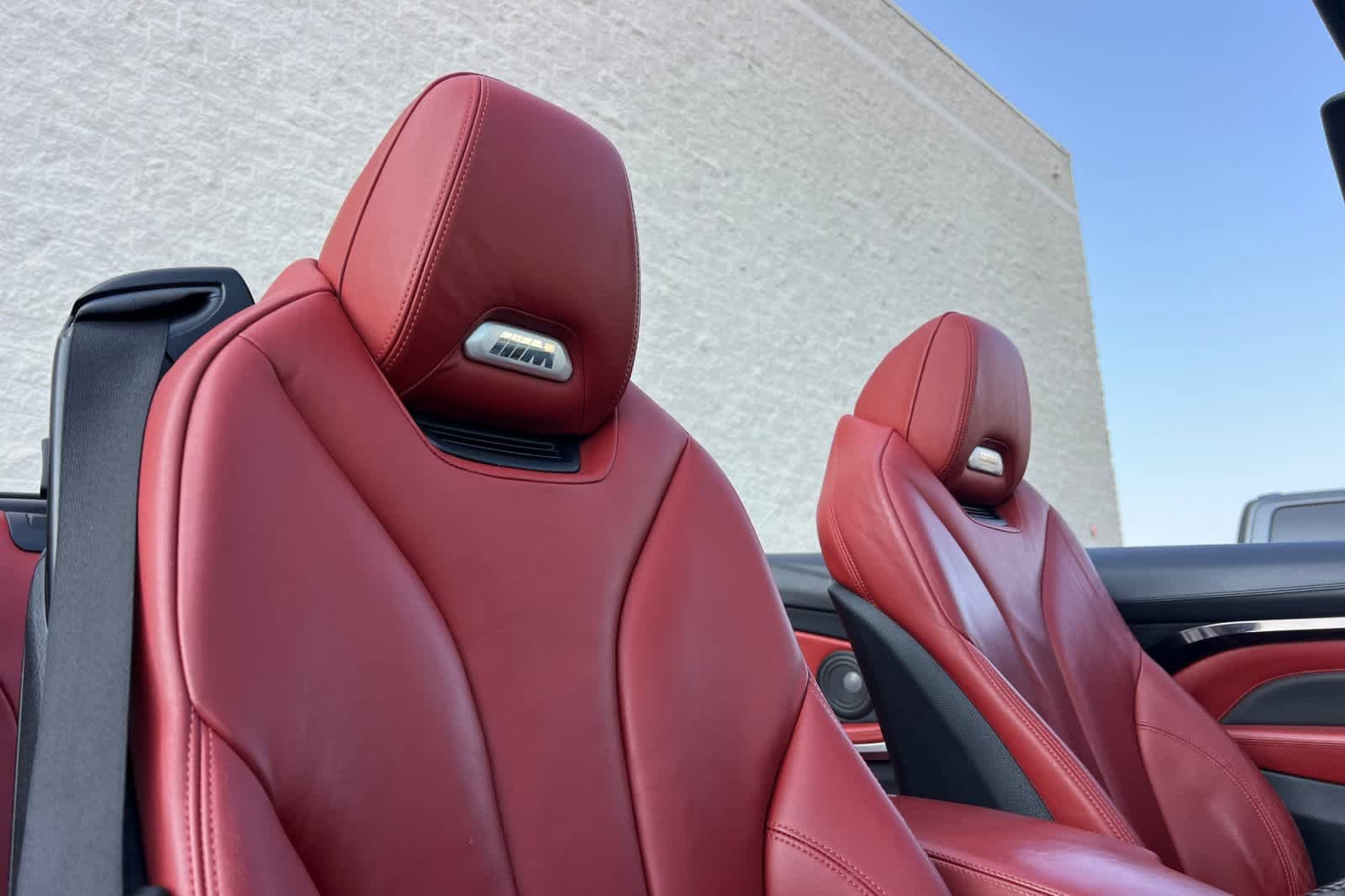 Used 2015 BMW M4 Convertible image 20