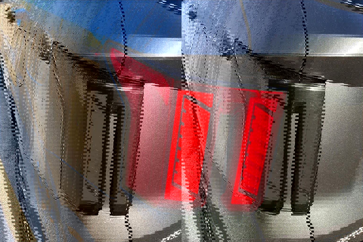 Used 2024 Kia Sorento S image 27