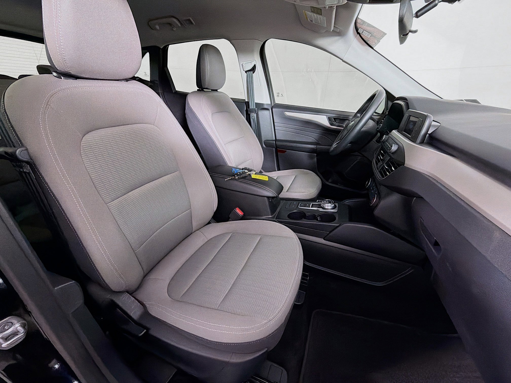 Used 2022 Ford Escape S image 26