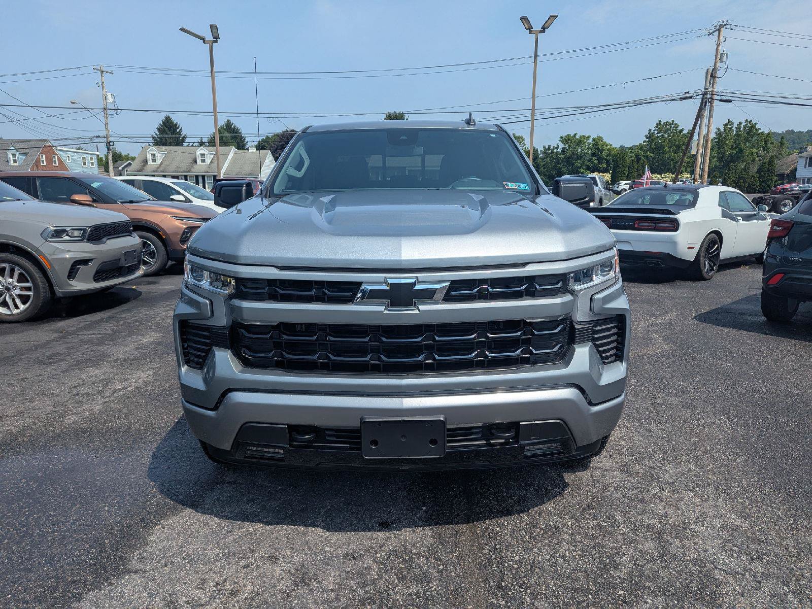 Used 2025 Chevrolet Silverado 1500 RST AWD/4WD image 3