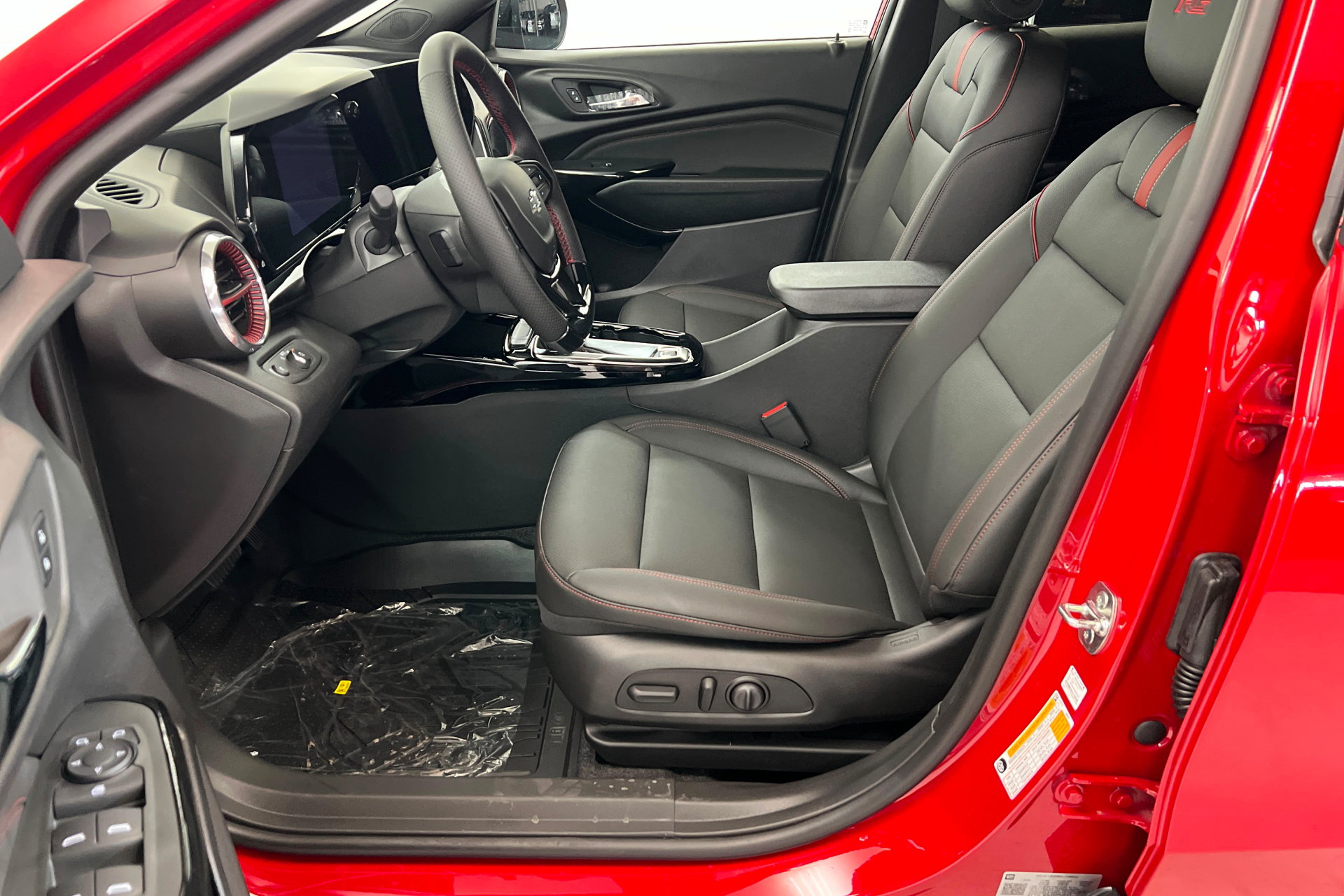 New 2026 Chevrolet Trax RS w/ Driver Confidence Package FWD image 18