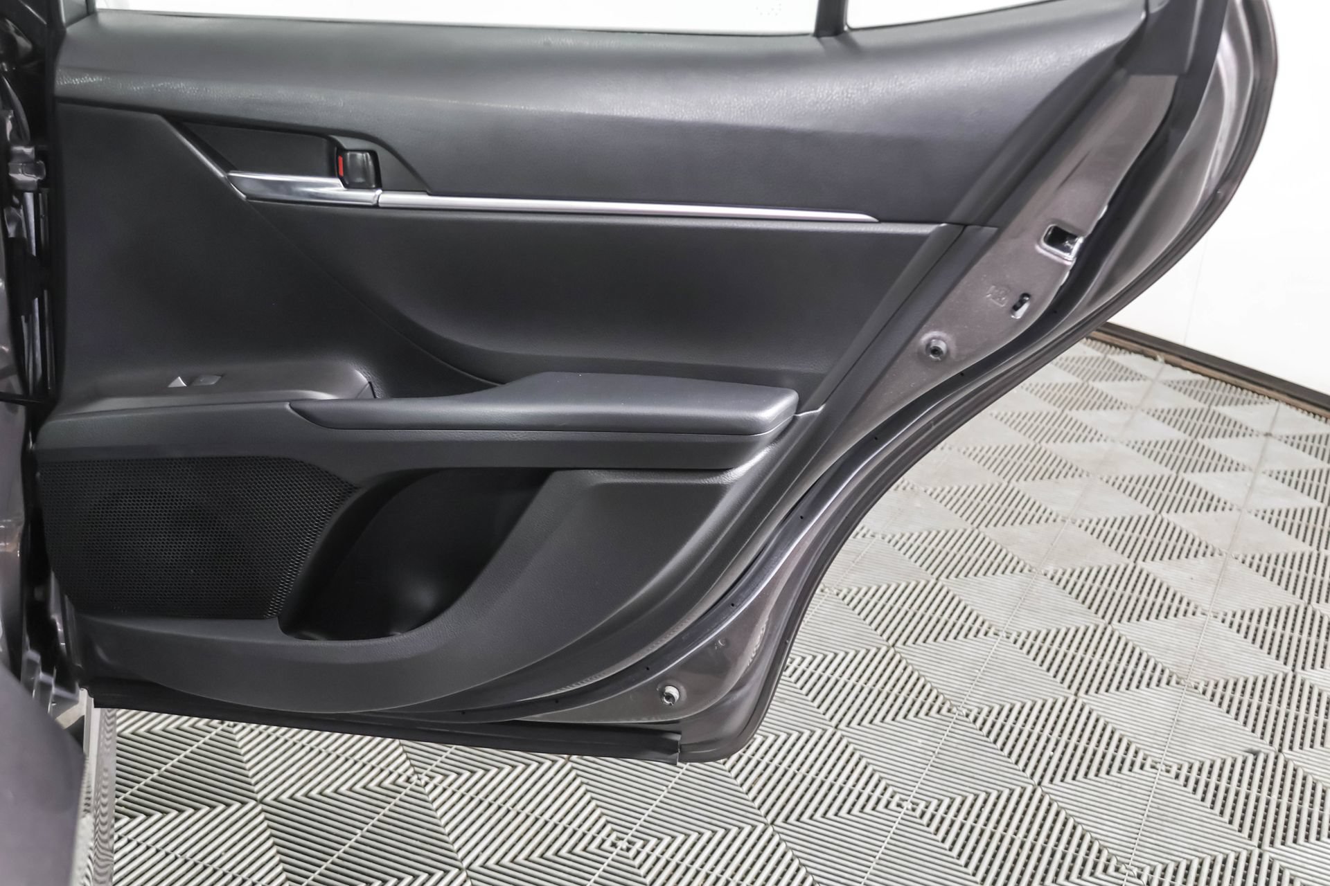 Used 2022 Toyota Camry SE FWD image 41