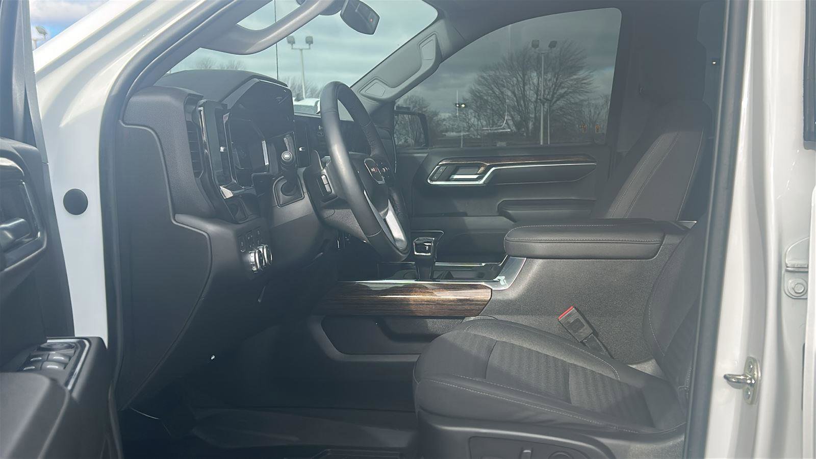 Used 2023 GMC Sierra 1500 Elevation w/ X31 Off-Road Package image 27