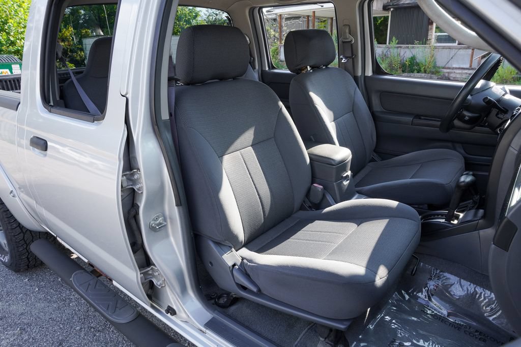 Used 2004 Nissan Frontier XE w/ (PWR) XE Pwr Pkg AWD/4WD image 27
