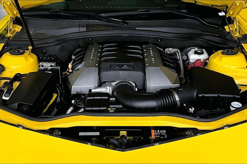 Used 2014 Chevrolet Camaro SS w/ RS Package RWD image 11