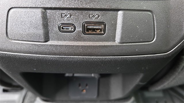 New 2026 GMC Canyon Elevation w/ Convenience Package image 22