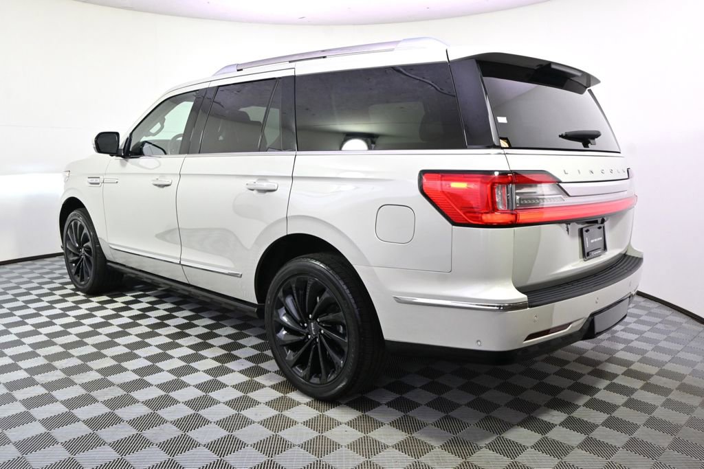 Used 2021 Lincoln Navigator Reserve AWD/4WD image 3