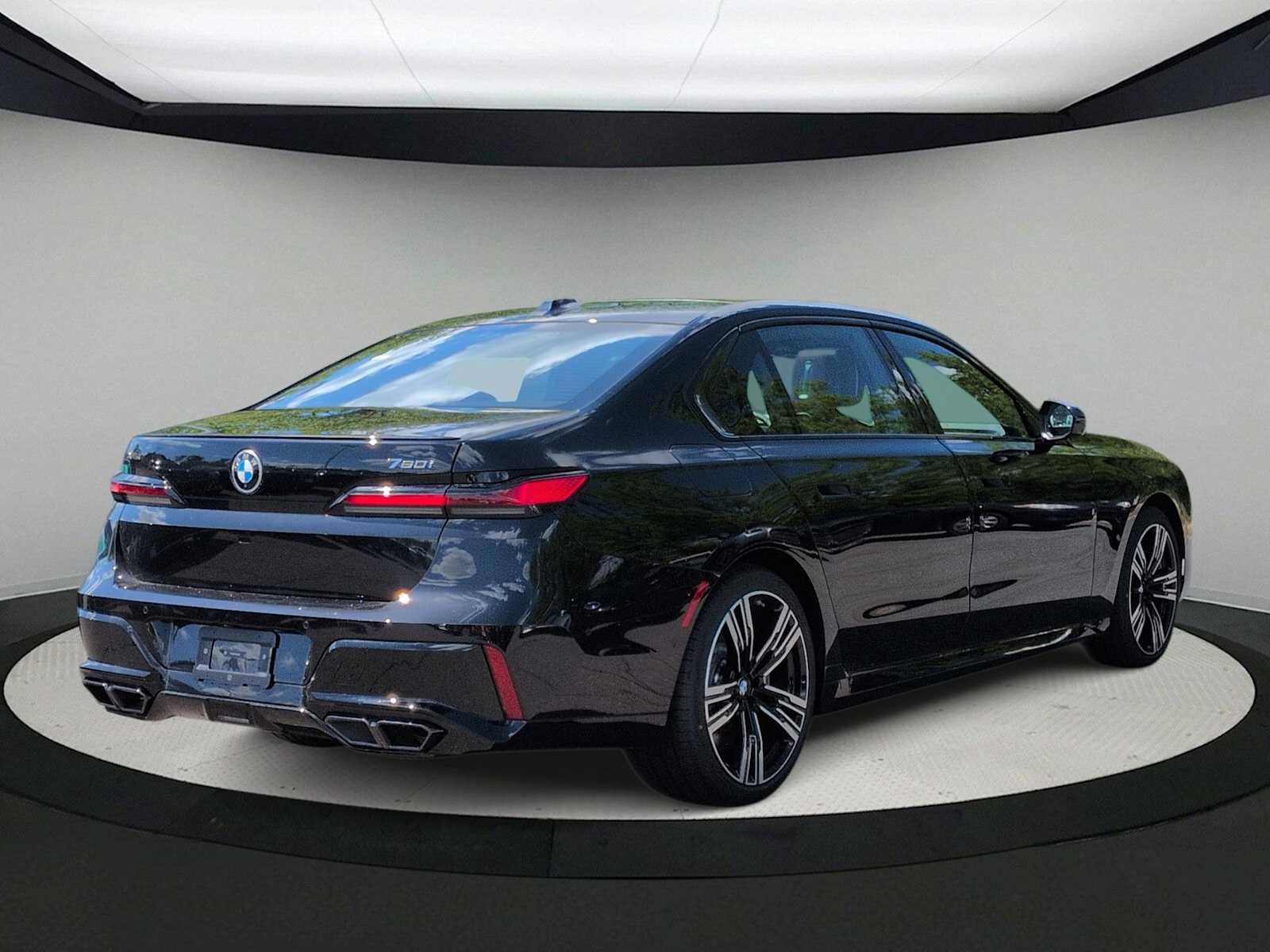New 2026 BMW 760i xDrive AWD/4WD image 8