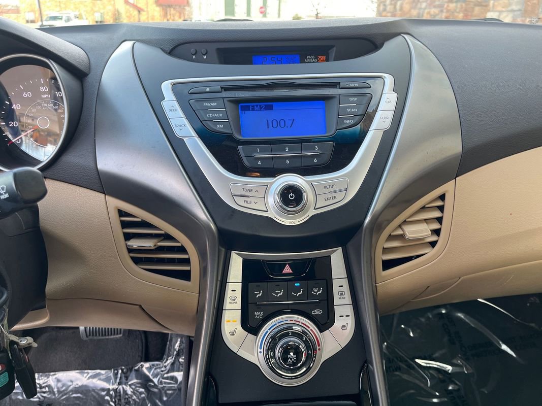 Used 2012 Hyundai Elantra Limited image 12