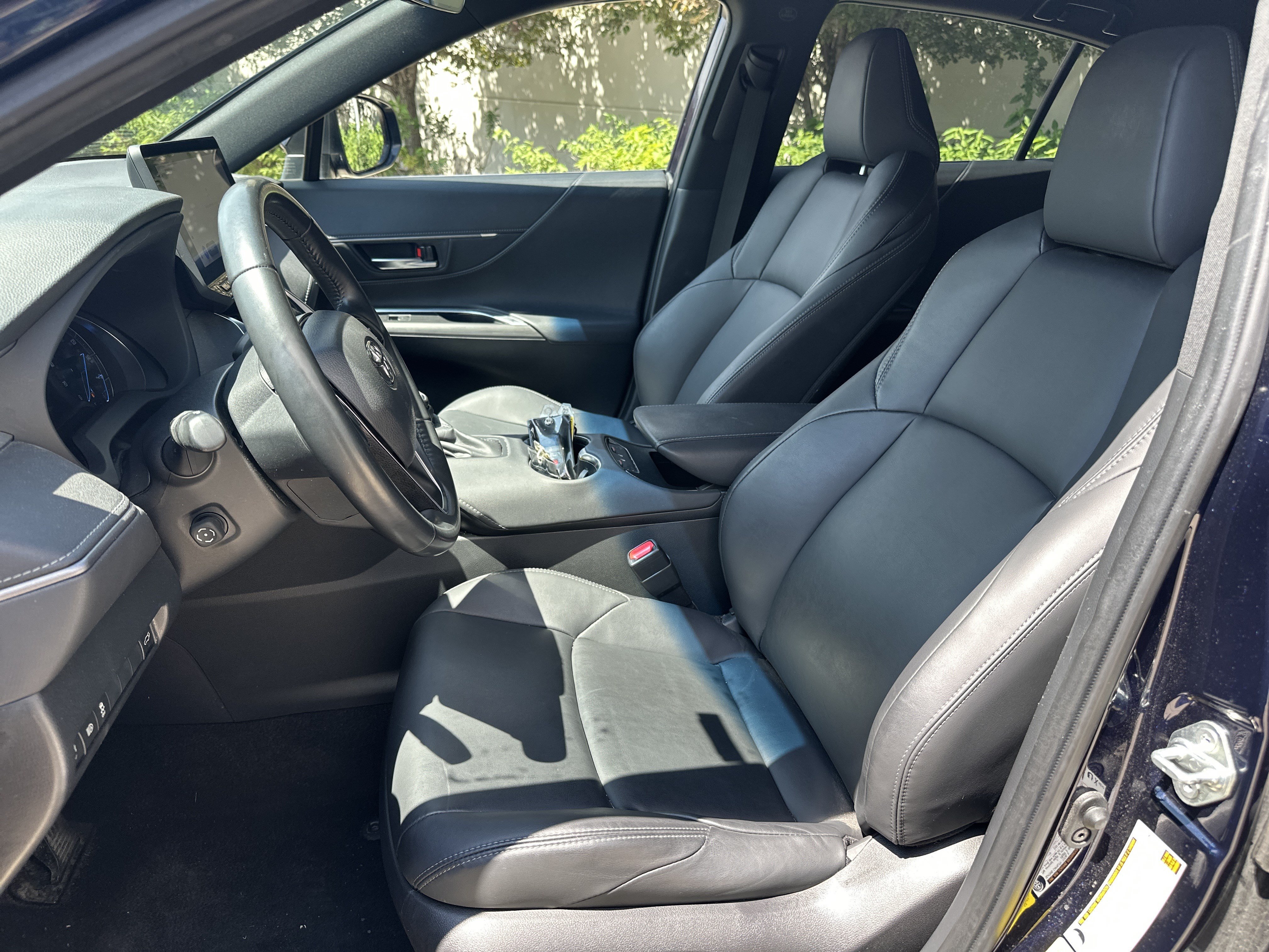 Used 2023 Toyota Venza XLE AWD/4WD image 15